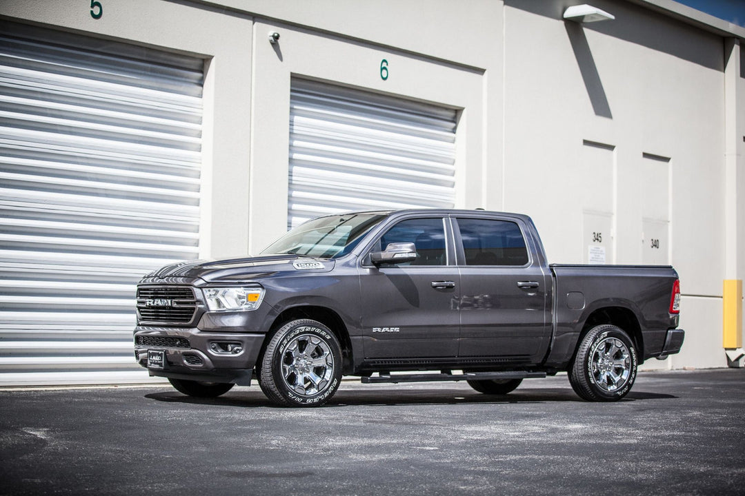 JL Audio SB-D-5GRAMCCF / 12TW3: 12" 800 W RMS 2-Ohms TW3-Series Dual Stealthbox Subwoofer Enclosure