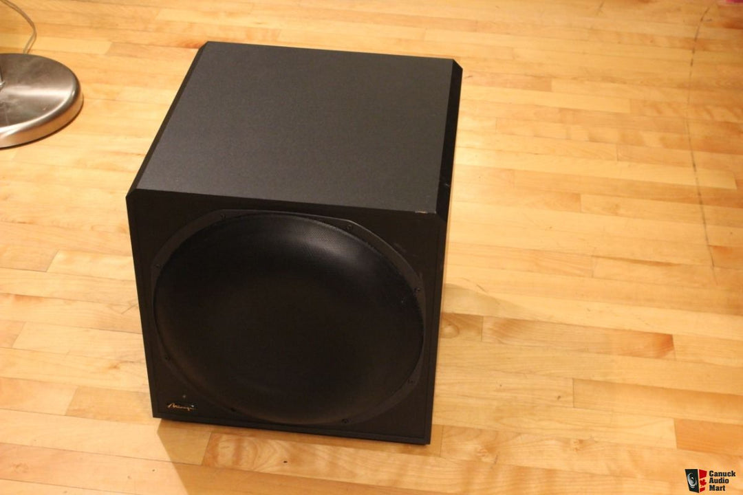 SS-1000 Mirage:Powered Subwoofer 1000W(Open Box)